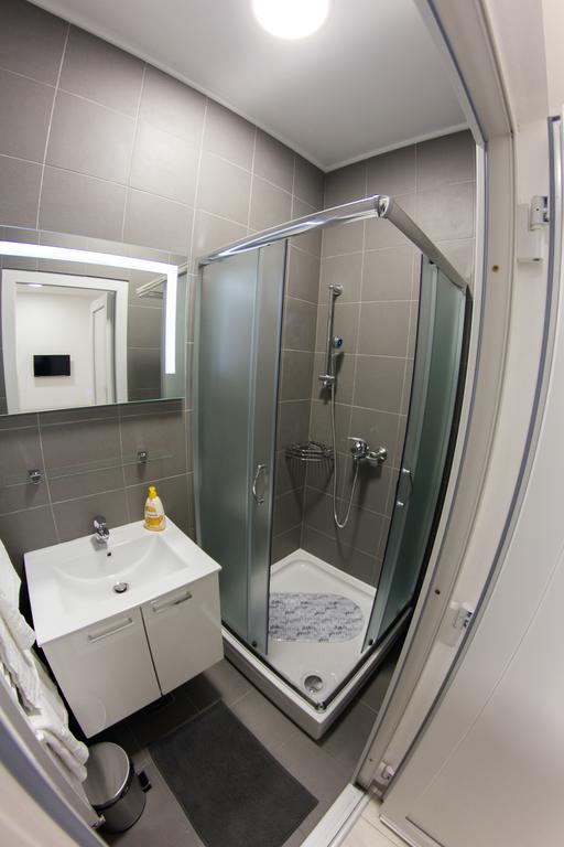 Apartments Petrova170 Zagreb Exterior photo