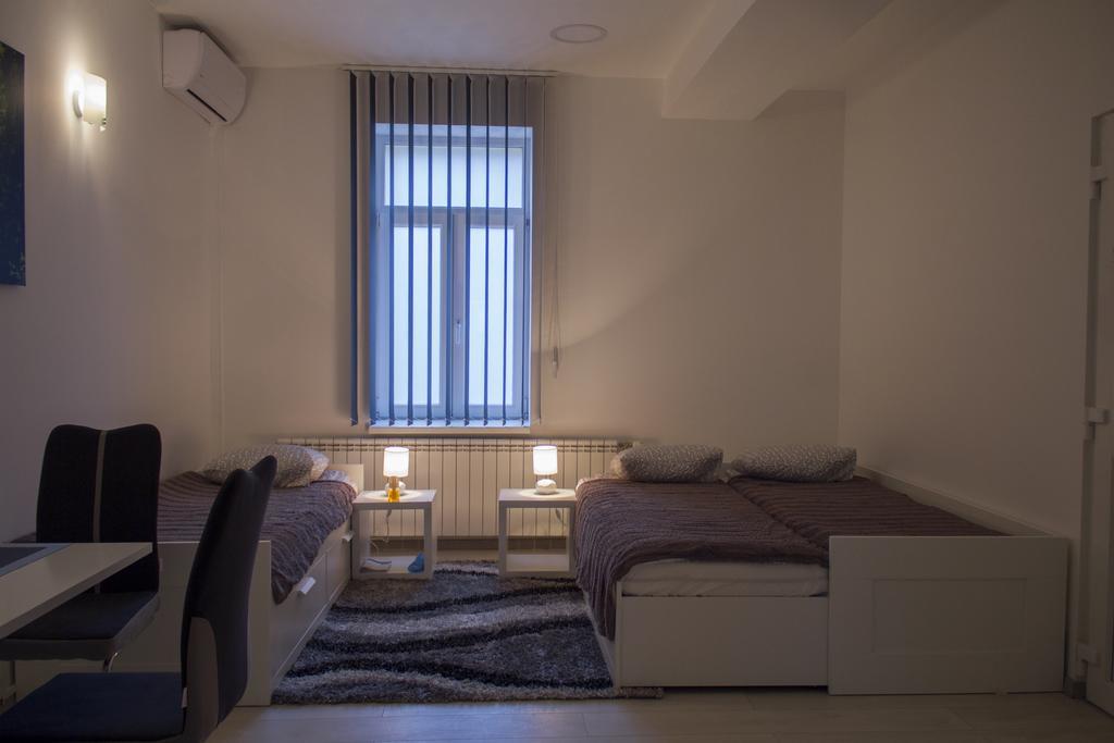 Apartments Petrova170 Zagreb Exterior photo